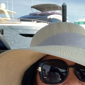 Meet your Posher, Aj